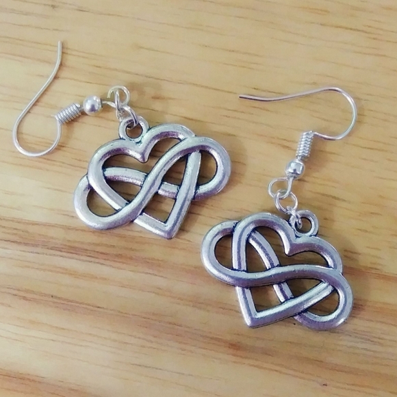 New Silver Infinity Lock Key "Key to my Heart" 3 piece Jewelry set - Picture 3 of 8